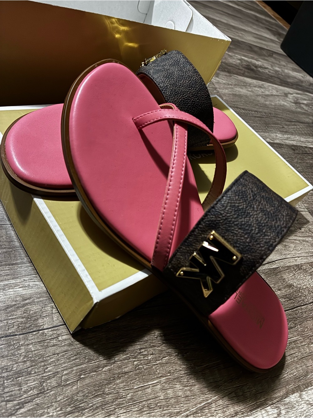 Michael Kors Pink and Black MK Logo Toe-Loop Slide Sandal - Picture 6 of 7